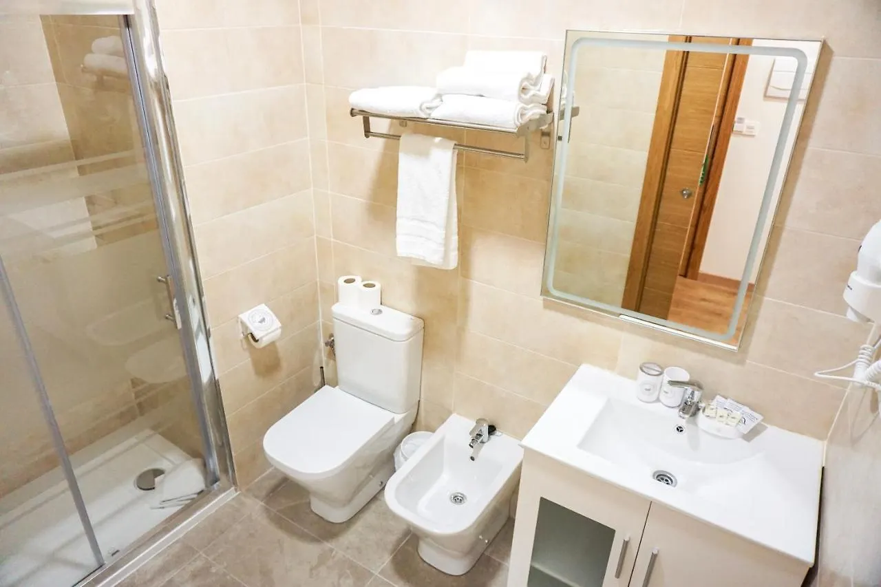 Hotel Lidar Bilbau 2*,